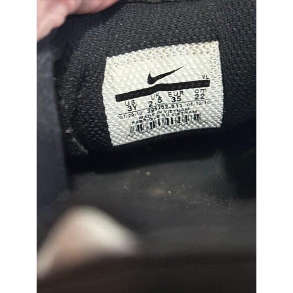 Nike Youth Black White Football Cleats Land Shark Athletic Shoes 4Y - Picture 15 of 16